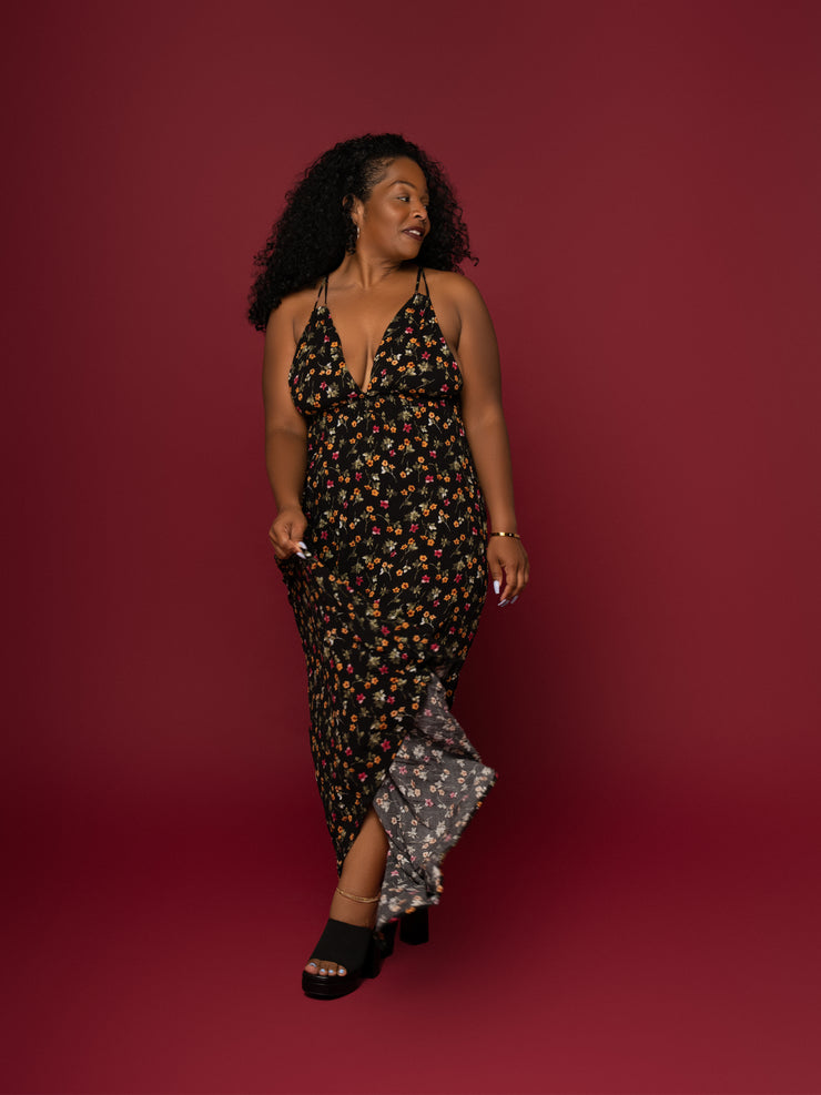 STEAL YOUR HEART FLORAL MAXI DRESS